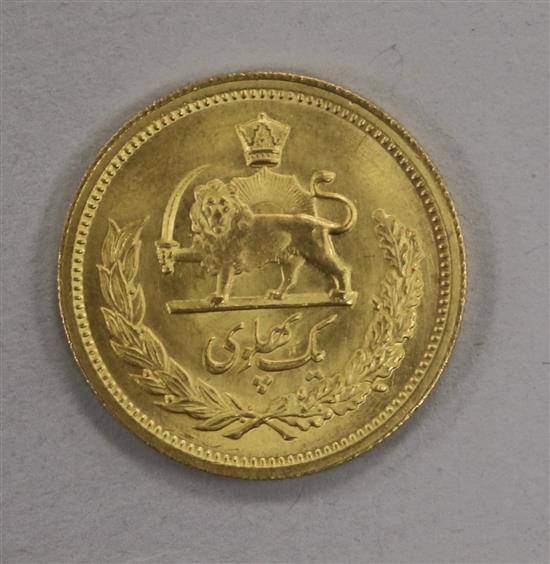 An Iranian One Pahlavi gold coin, 8.1g, AEF